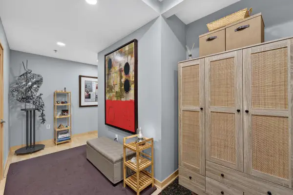 1325 N Van Buren STREET #202, Milwaukee, WI 53202