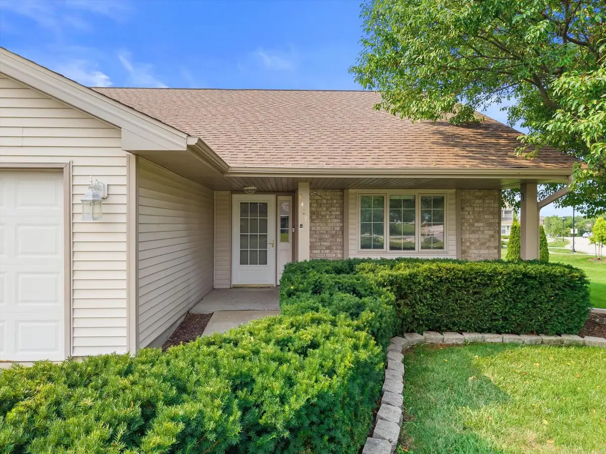 8407 S Cortland DRIVE, Oak Creek, WI 53154 - #1