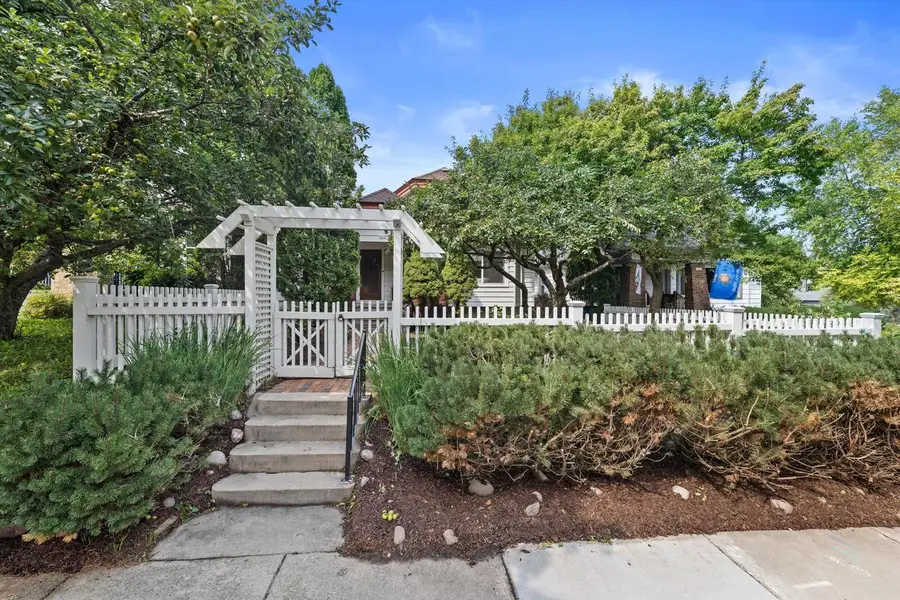 1816 E Beverly ROAD, Shorewood, WI 53211 - #3