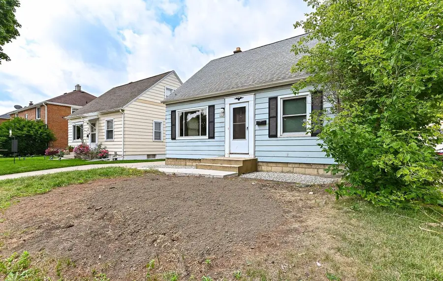 2321 S 82nd STREET, West Allis, WI 53219 - #2