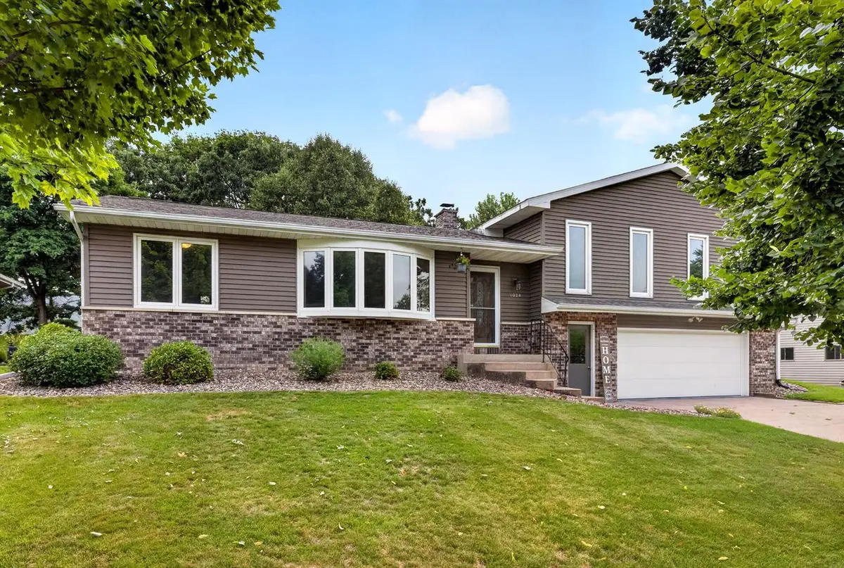 1024 Park Ridge DRIVE, Onalaska, WI 54650 - #1