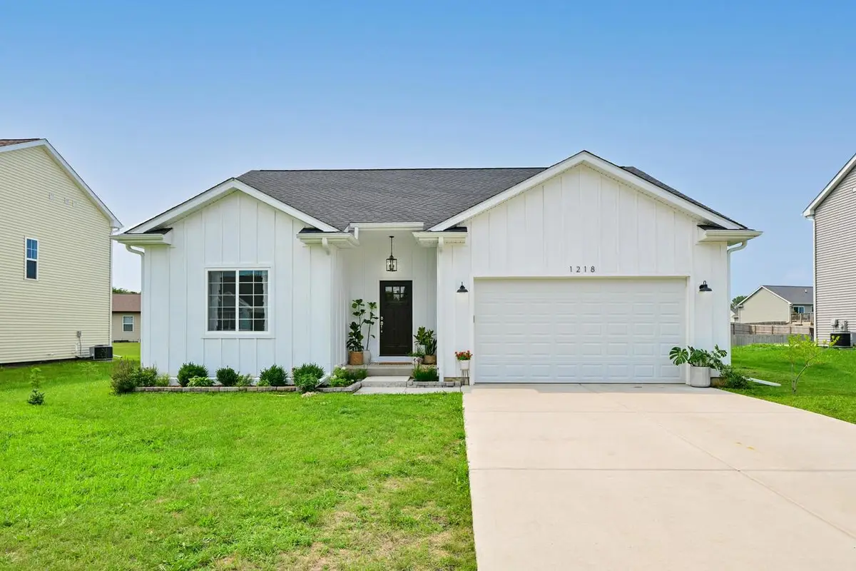 1218 Evergreen DRIVE, Delavan, WI 53115 - #1