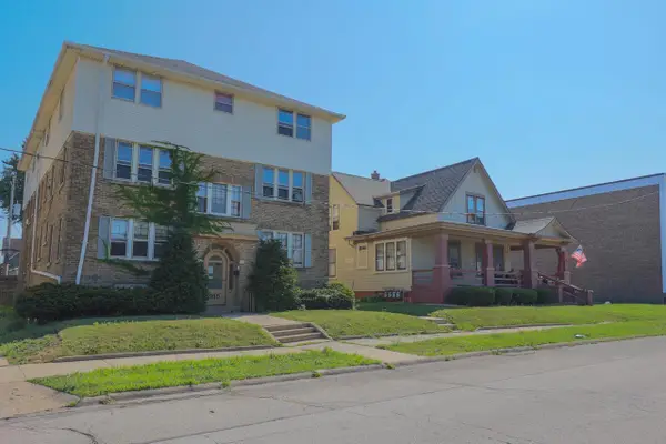 915 Minnesota AVENUE #919, South Milwaukee, WI 53172