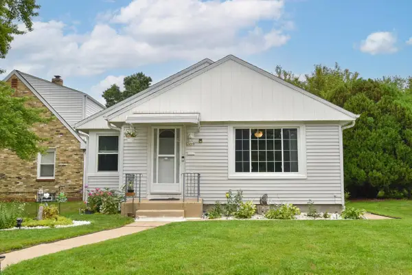 3208 S 30th STREET, Milwaukee, WI 53215