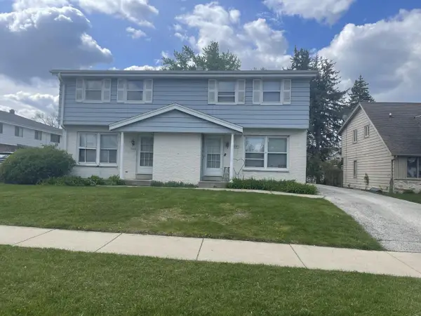 9105 W Howard AVENUE, Greenfield, WI 53228