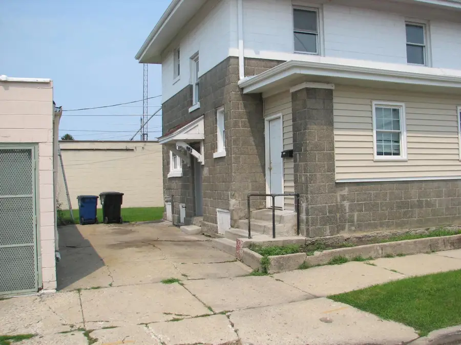 1018 Caron Butler DRIVE, Racine, WI 53403 - #2