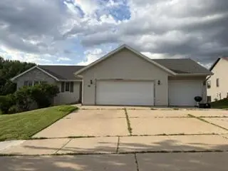 32 E Sunset DRIVE, Milton, WI 53563 - #1