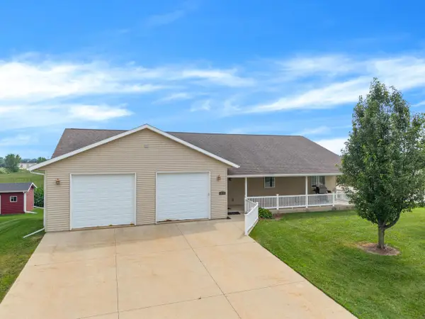 900 Courtney DRIVE, Caledonia, MN 55921