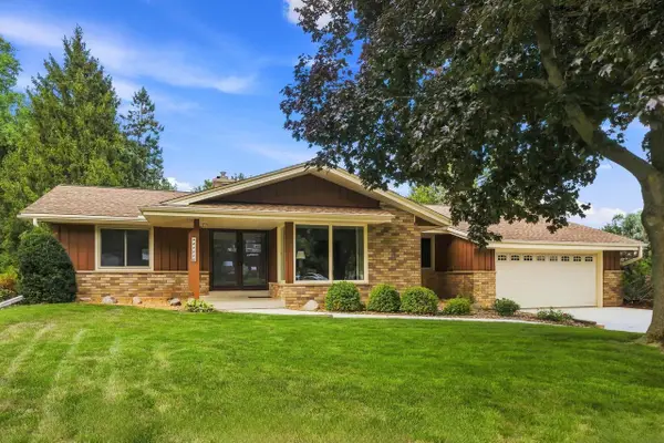 2666 S Seymour PLACE, West Allis, WI 53227