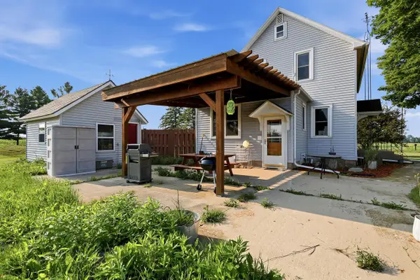 9817 Old 151 ROAD, Manitowoc, WI 54220