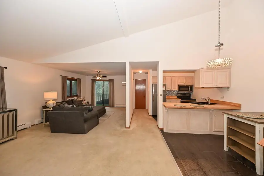 4015 S 84th STREET #8, Greenfield, WI 53228 - #3