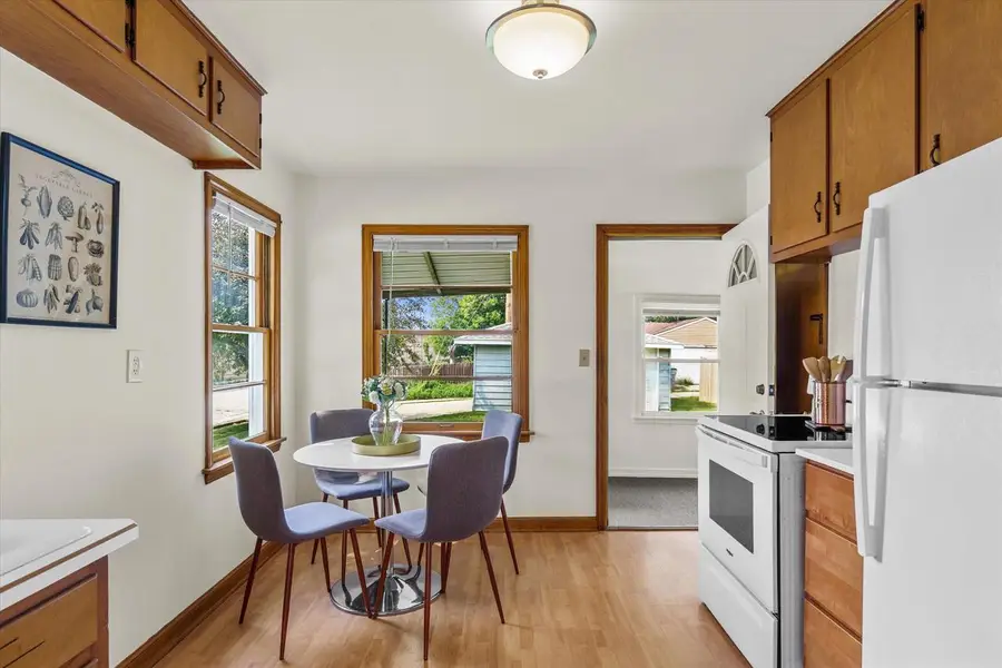 1818 E Fernwood AVENUE, Milwaukee, WI 53207 - #3