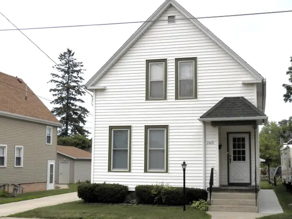 1015 S 18 STREET, Manitowoc, WI 54220