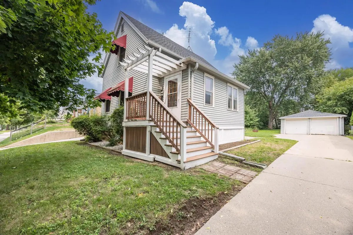 130 N 60th STREET, Milwaukee, WI 53213 - #1