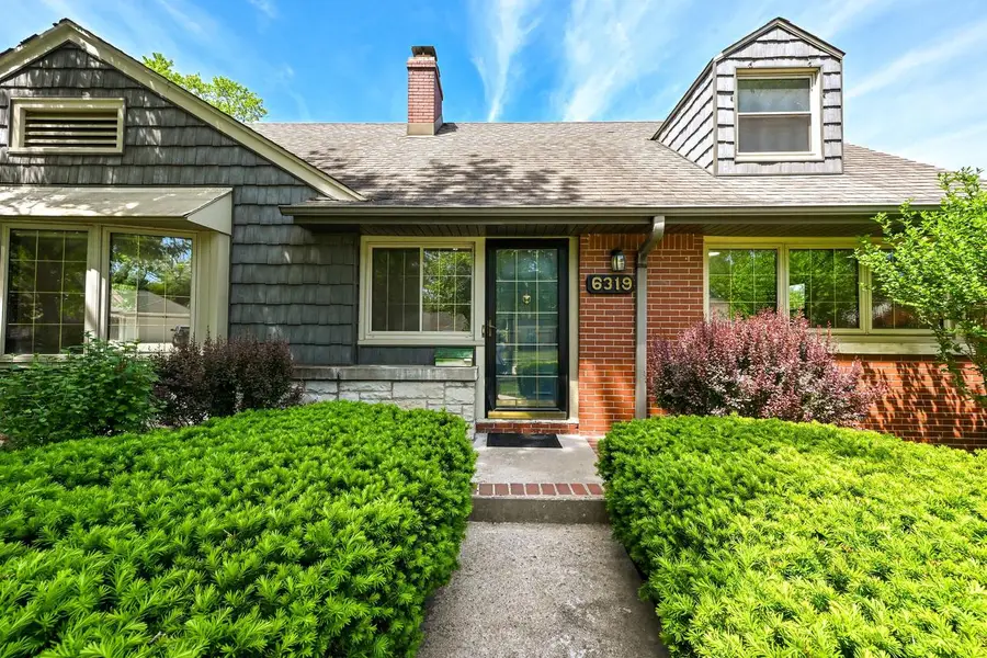 6319 N Bay Ridge AVENUE, Whitefish Bay, WI 53217 - #2