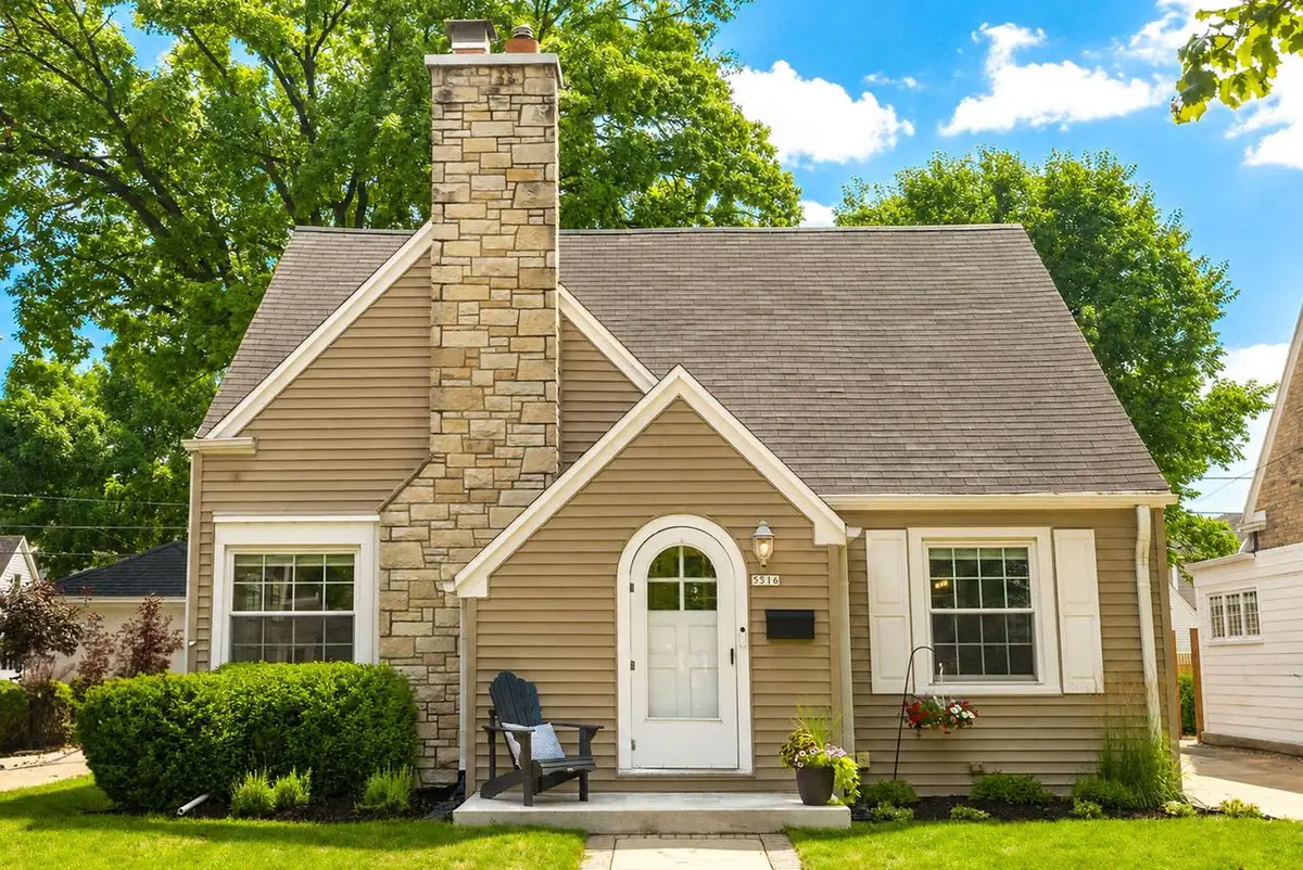 5516 N Kent AVENUE, Whitefish Bay, WI 53217 - #1