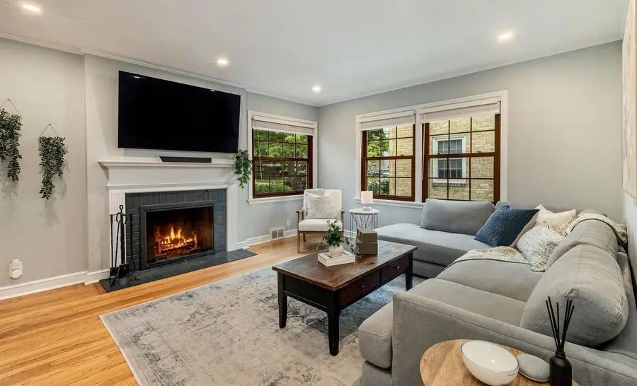 5516 N Kent AVENUE, Whitefish Bay, WI 53217 - #3