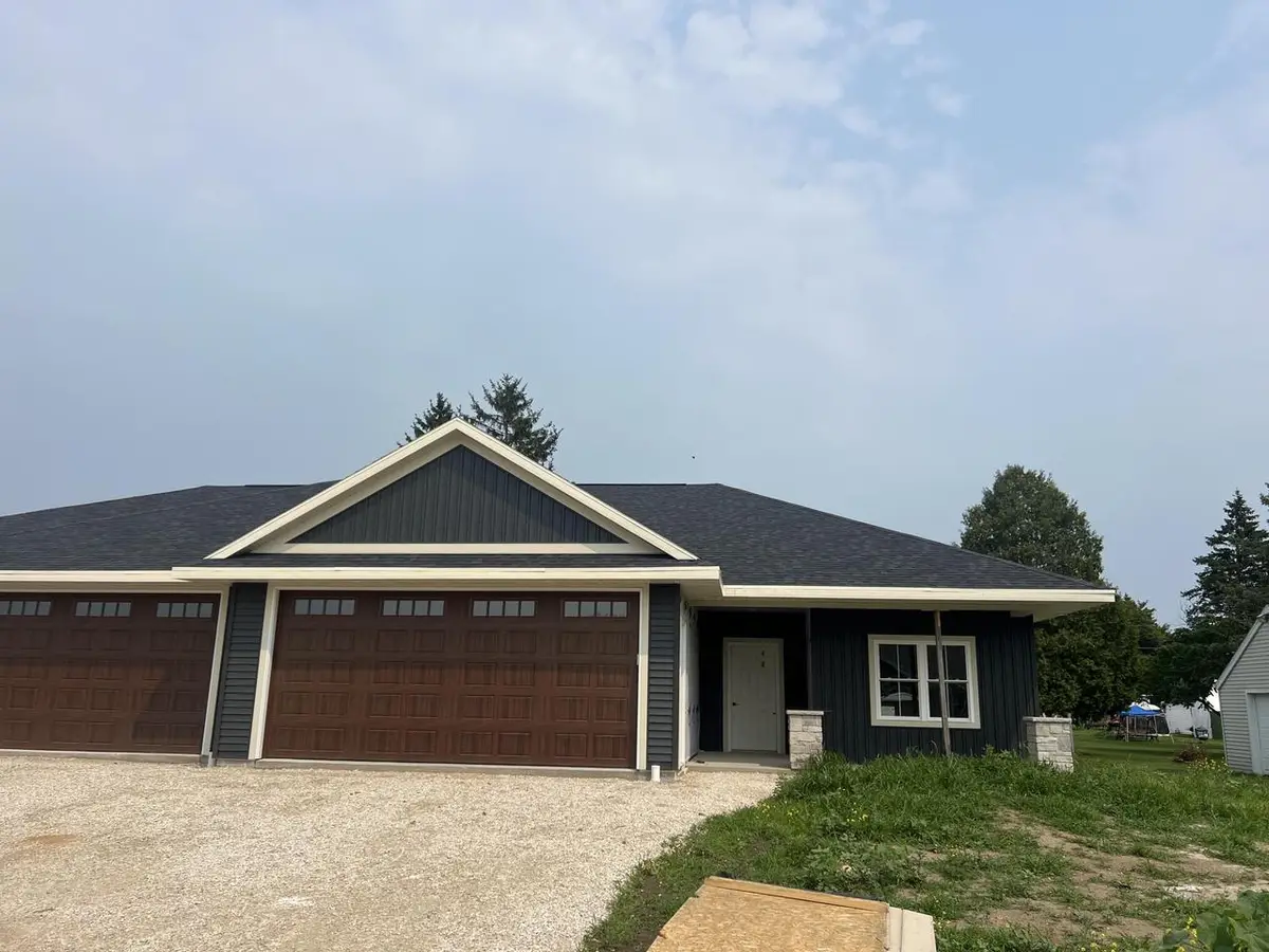 1915 Paul ROAD, Manitowoc, WI 54220 - #1