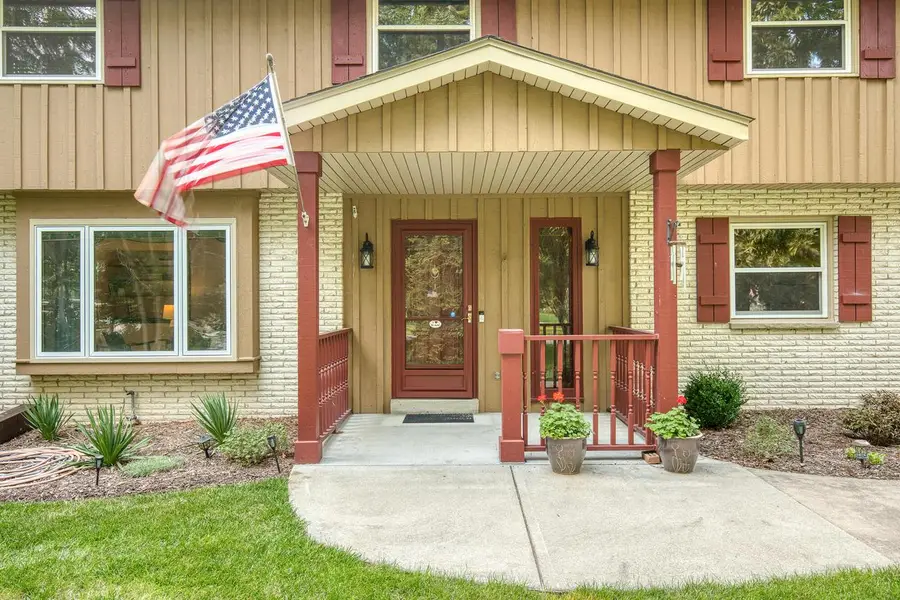 S64W12622 Tennyson LANE, Muskego, WI 53150 - #2
