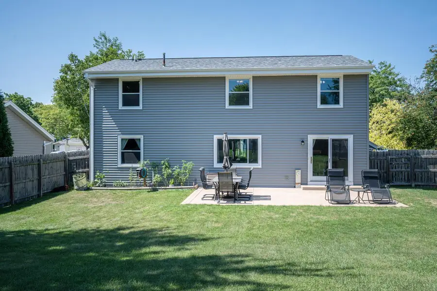 8560 S Sharon DRIVE, Oak Creek, WI 53154 - #3