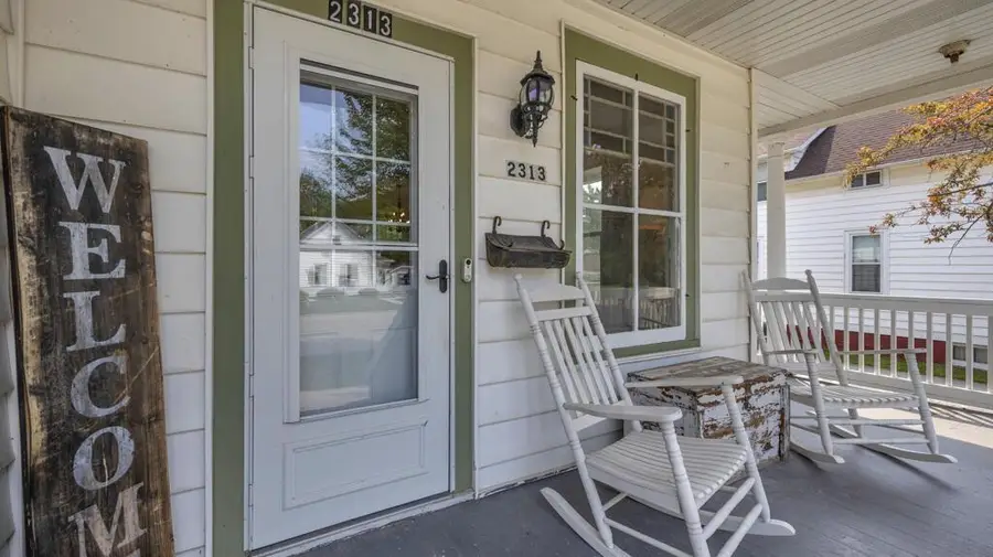 2313 Washington STREET, Two Rivers, WI 54241 - #2