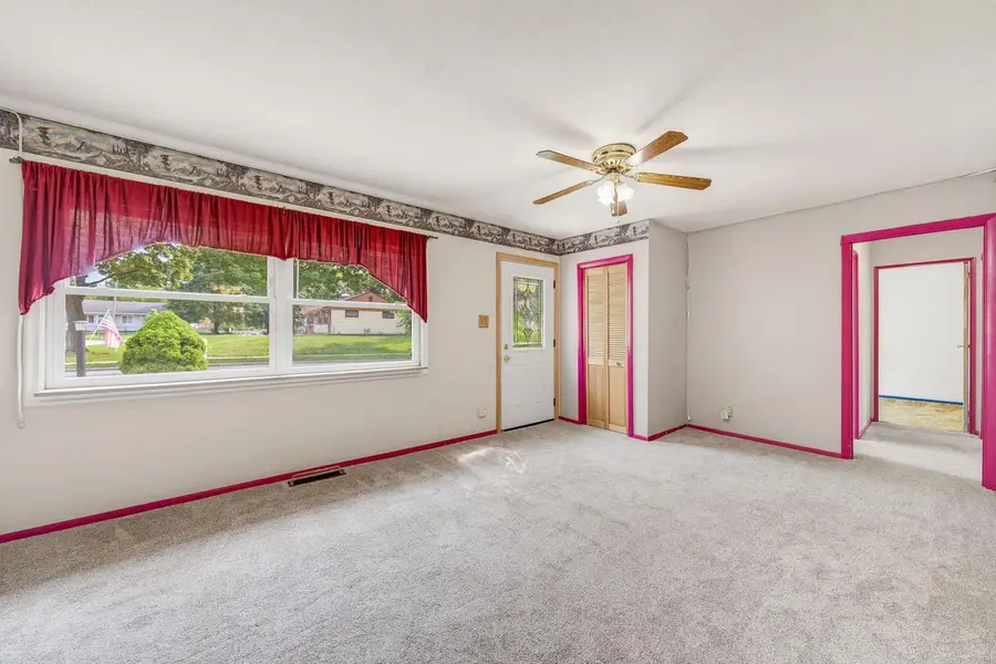 6512 W Euclid AVENUE, Milwaukee, WI 53219 - #2