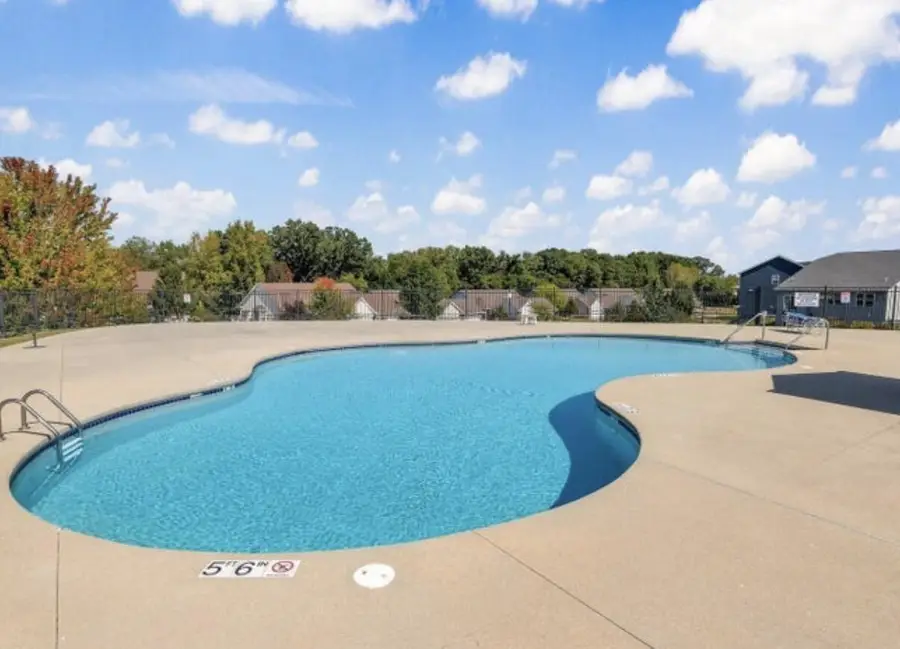 2501 Marie CIRCLE, Waukesha, WI 53189 - #2
