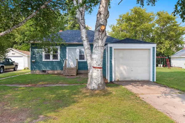 626 S 20th STREET, Manitowoc, WI 54220