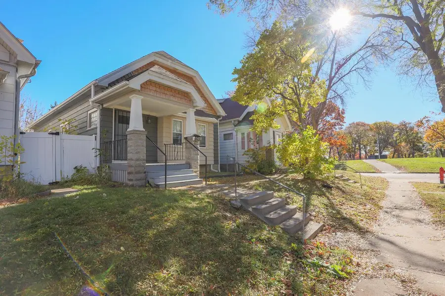 5506 N 34th STREET, Milwaukee, WI 53209 - #2