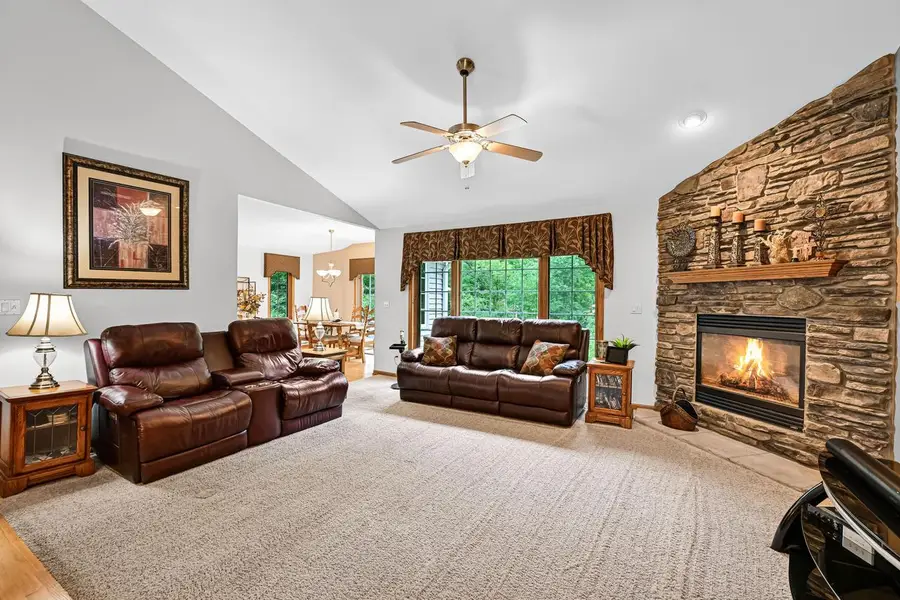 W765 Potters CIRCLE, East Troy, WI 53120 - #2