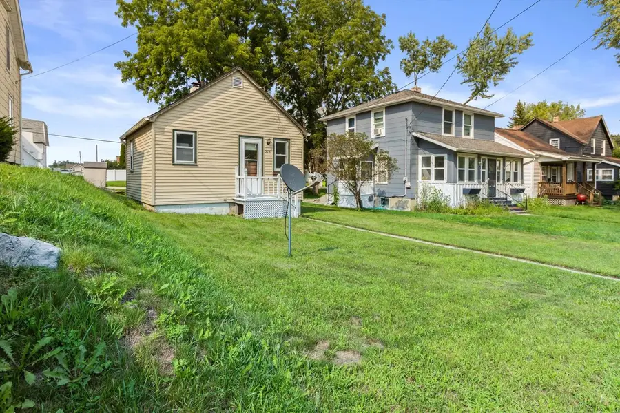 518 E Loos STREET, Hartford, WI 53027 - #2