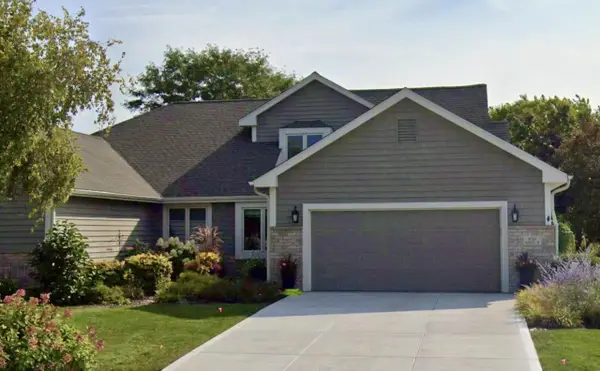 W264N2062 Deer Haven COURT #2, Pewaukee, WI 53072