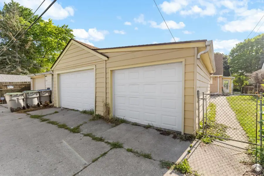 3449 N 77th STREET, Milwaukee, WI 53222 - #3