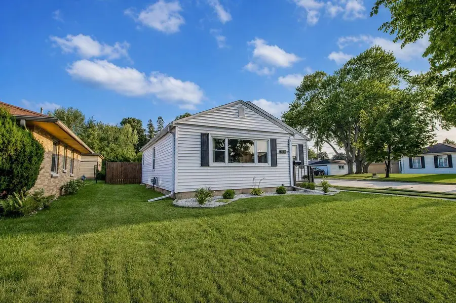 3503 E Whittaker AVENUE, Cudahy, WI 53110 - #2