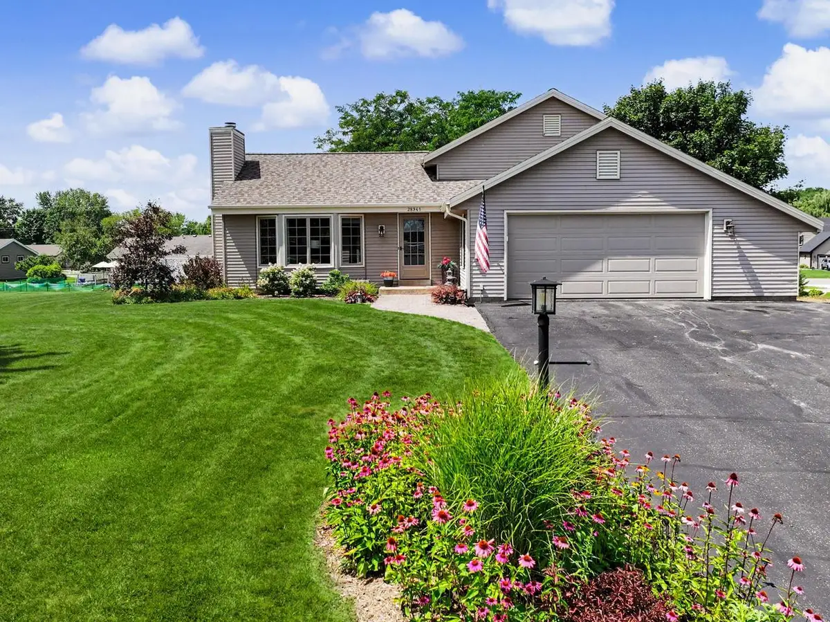 28941 Golden CIRCLE, Waterford, WI 53185 - #1