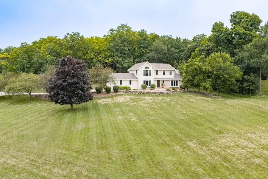 S26W31396 Cregennan Bae, Wales, WI 53183 - #2