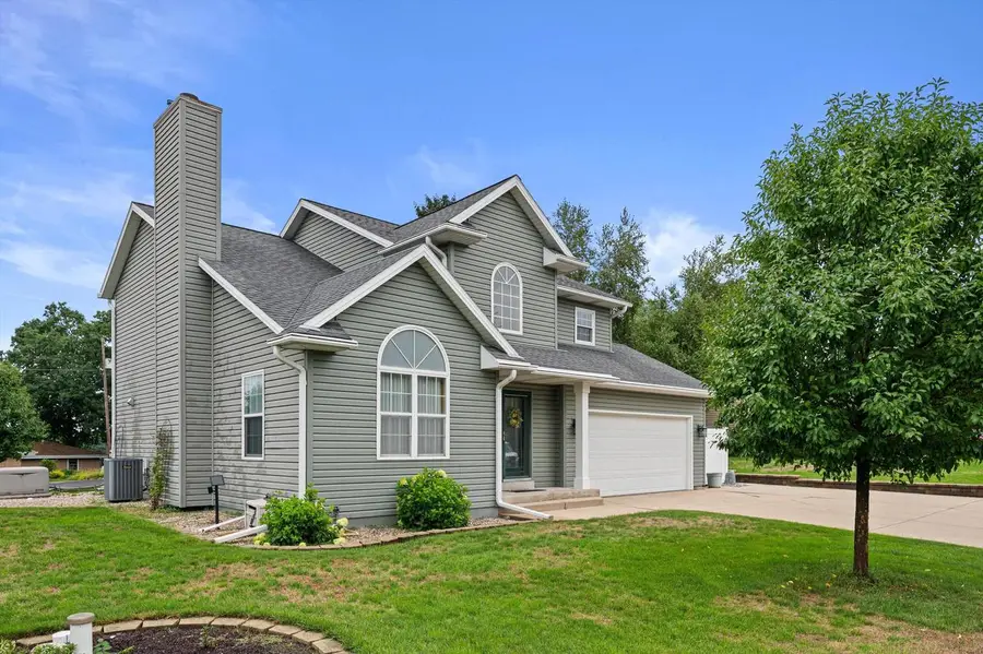 W2224 Oak Ridge AVENUE, East Troy, WI 53120 - #3