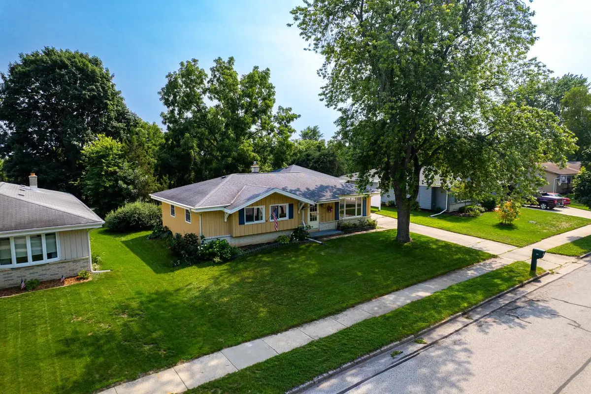 211 Maple STREET, Grafton, WI 53024 - #1