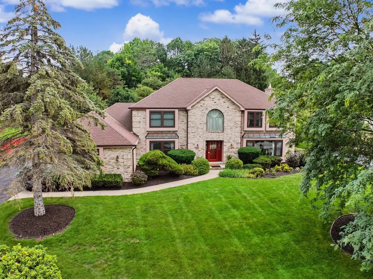 2130 Derrin LANE, Brookfield, WI 53045 - #1
