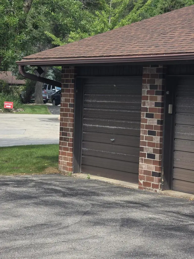 2240 W Good Hope ROAD #30, Glendale, WI 53209 - #3