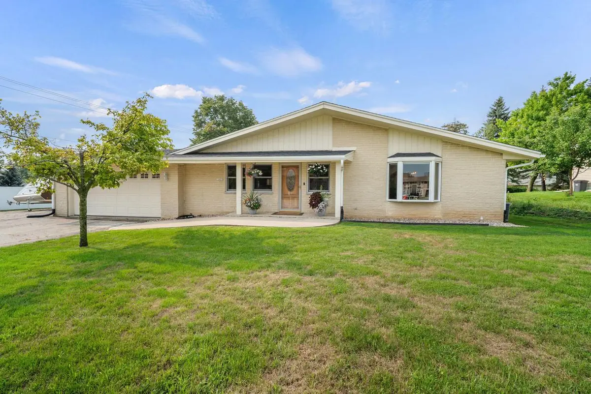 12405 W Euclid AVENUE, New Berlin, WI 53151 - #1