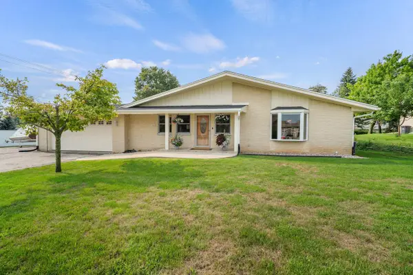12405 W Euclid AVENUE, New Berlin, WI 53151