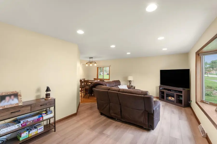 12405 W Euclid AVENUE, New Berlin, WI 53151 - #3
