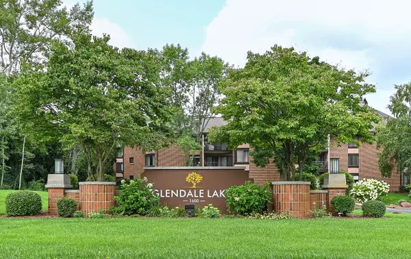 1600 W Green Tree ROAD #130, Glendale, WI 53209