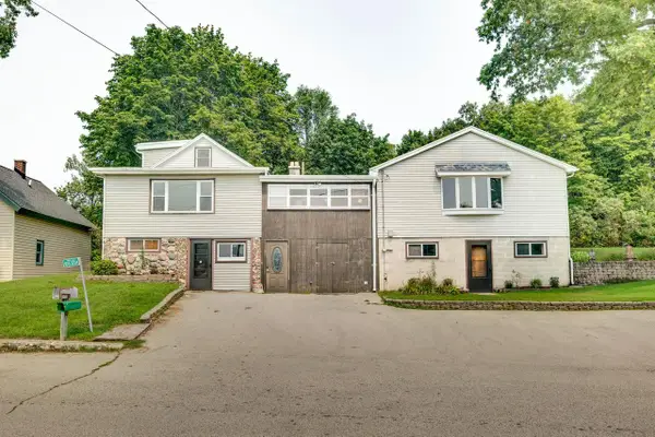 W345S10334 Wambold ROAD, Mukwonago, WI 53149