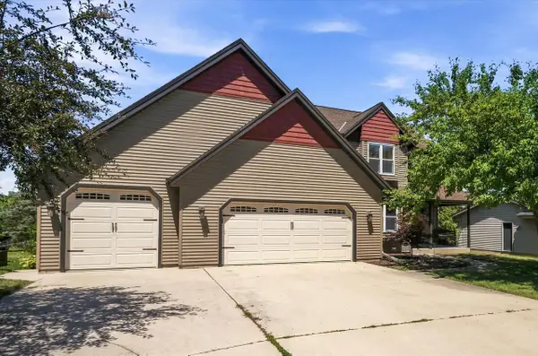 258 Clover LANE, Fredonia, WI 53021