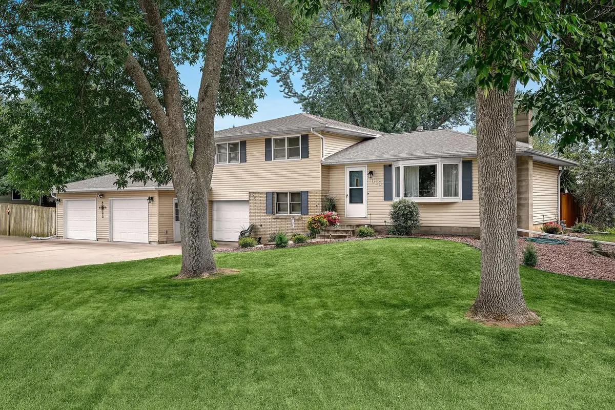 613 Dauphin STREET, La Crosse, WI 54603 - #1