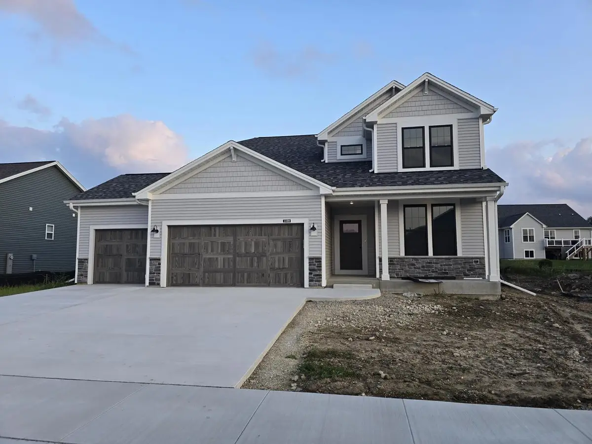 1499 Patton DRIVE, Hartford, WI 53027 - #1