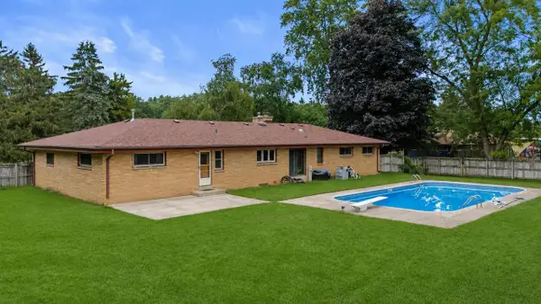 N56W15799 Bette DRIVE, Menomonee Falls, WI 53051
