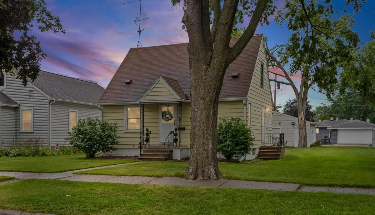 2510 Wood STREET, La Crosse, WI 54603 - #1